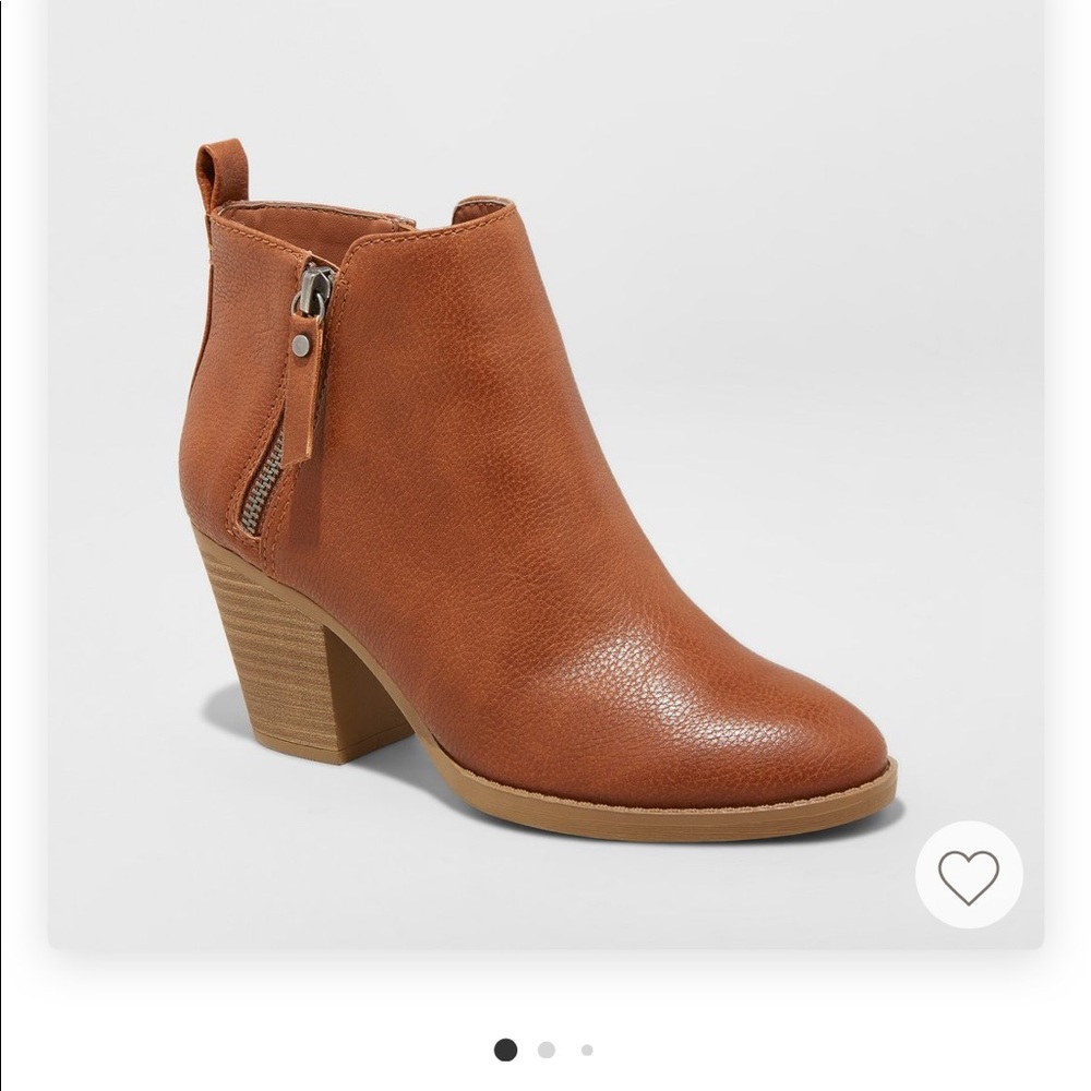 Ankle boots
